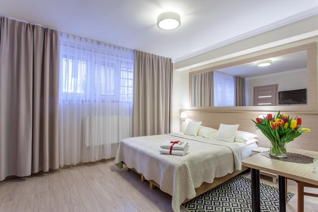 Villa Anna Gdansk - Noclegi Rooms - Free Parking ภายนอก รูปภาพ