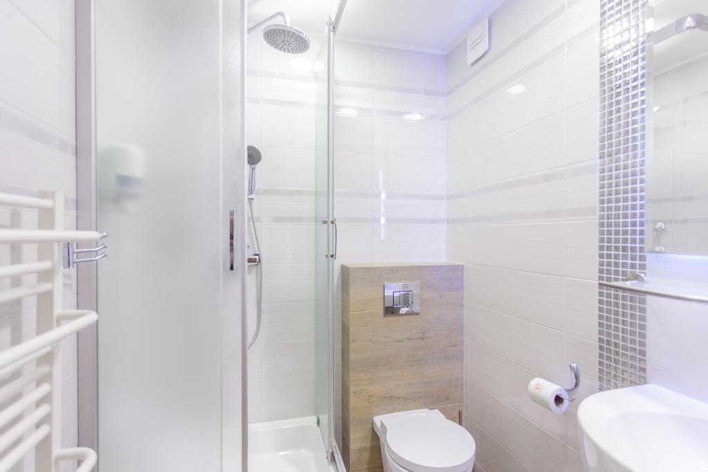 Villa Anna Gdansk - Noclegi Rooms - Free Parking ภายนอก รูปภาพ