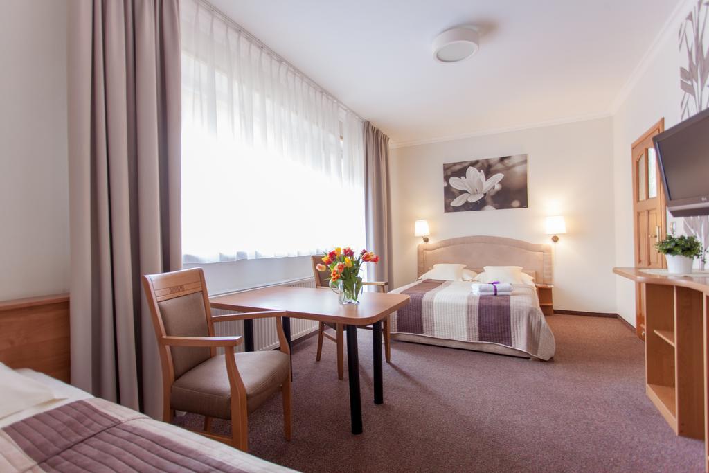 Villa Anna Gdansk - Noclegi B&B, Free Parking ภายนอก รูปภาพ